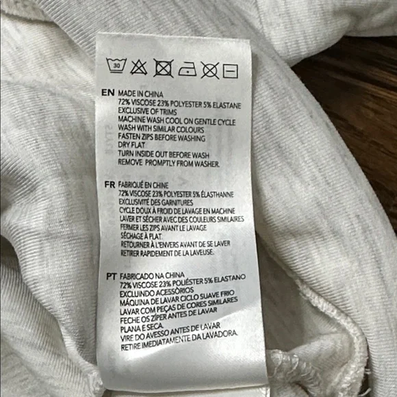 NWT Ladies Varley Davidson Sweat 1/2 Zip - Size Medium - Picture 10 of 11